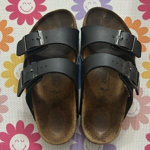 Birkenstock kids size 29 (11/11.5)
